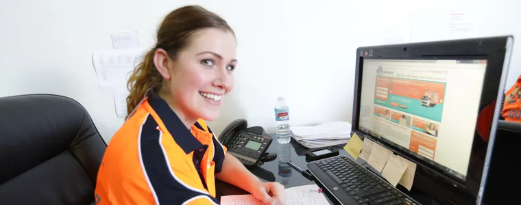 Quick & Easy staff coordinating a commercial move